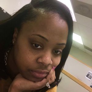 Meet your Posher, Earli